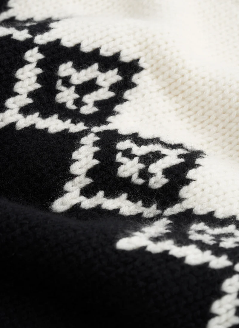 Fair Isle O-Neck Sweater - Image 5