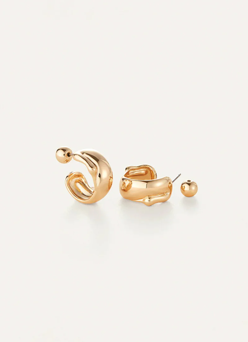 Sees Hoops - Image 3