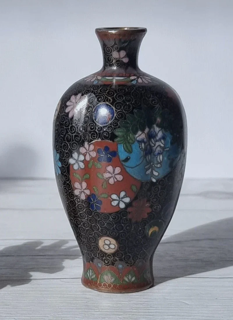 Takahara Komajiro Cloisonne 6 Lobed Vase, Late Meiji Era, Japanese - Image 2