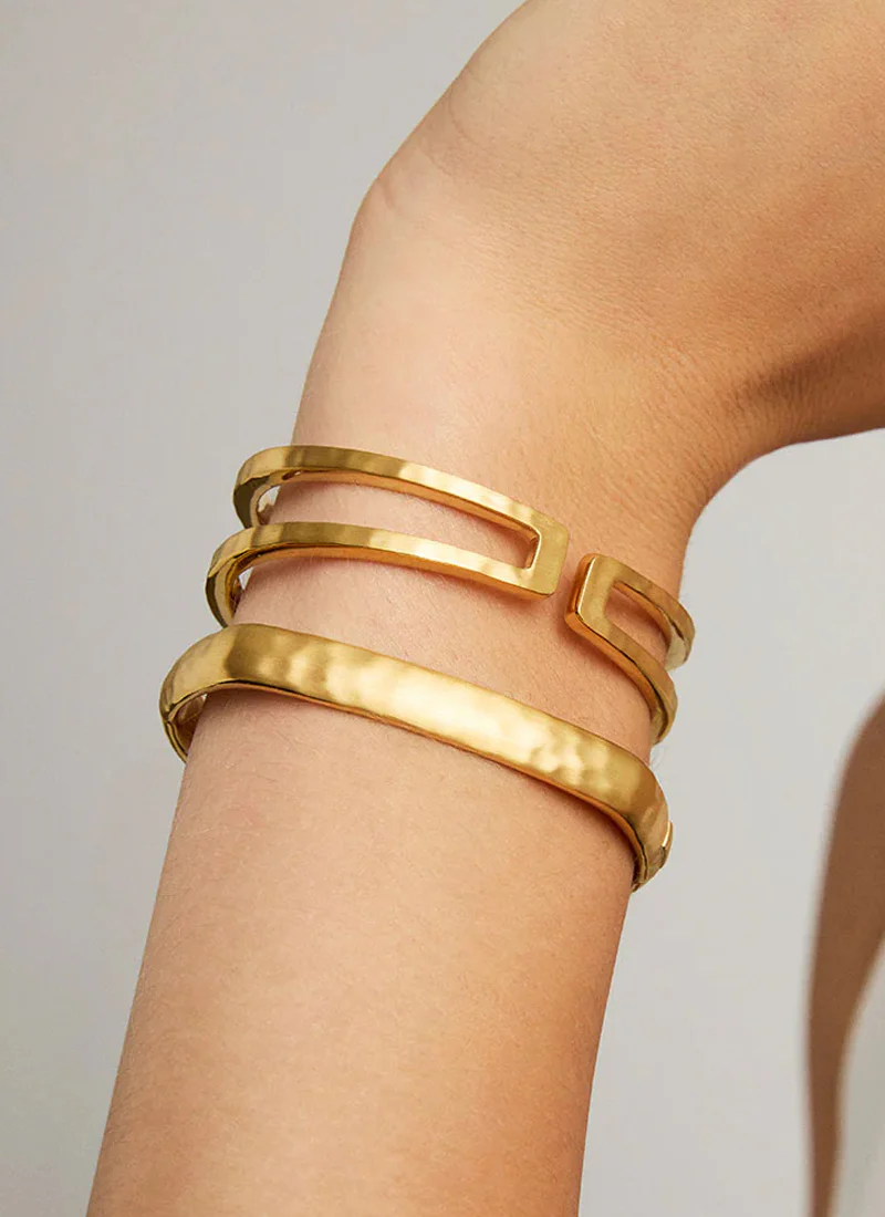 Mara Hinged Bangle - Image 2