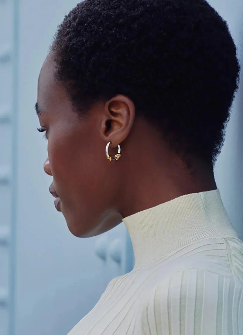 Lucy Williams Knot Small Hoop Earrings - Image 4