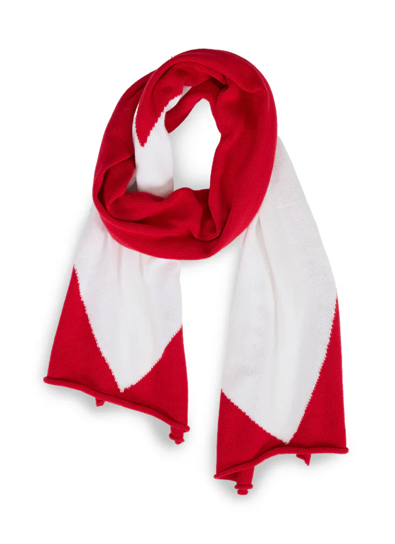 Imperfect Heart Scarf - Image 2