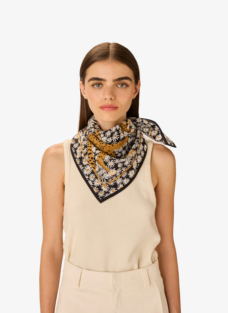 Square Pampa Scarf
