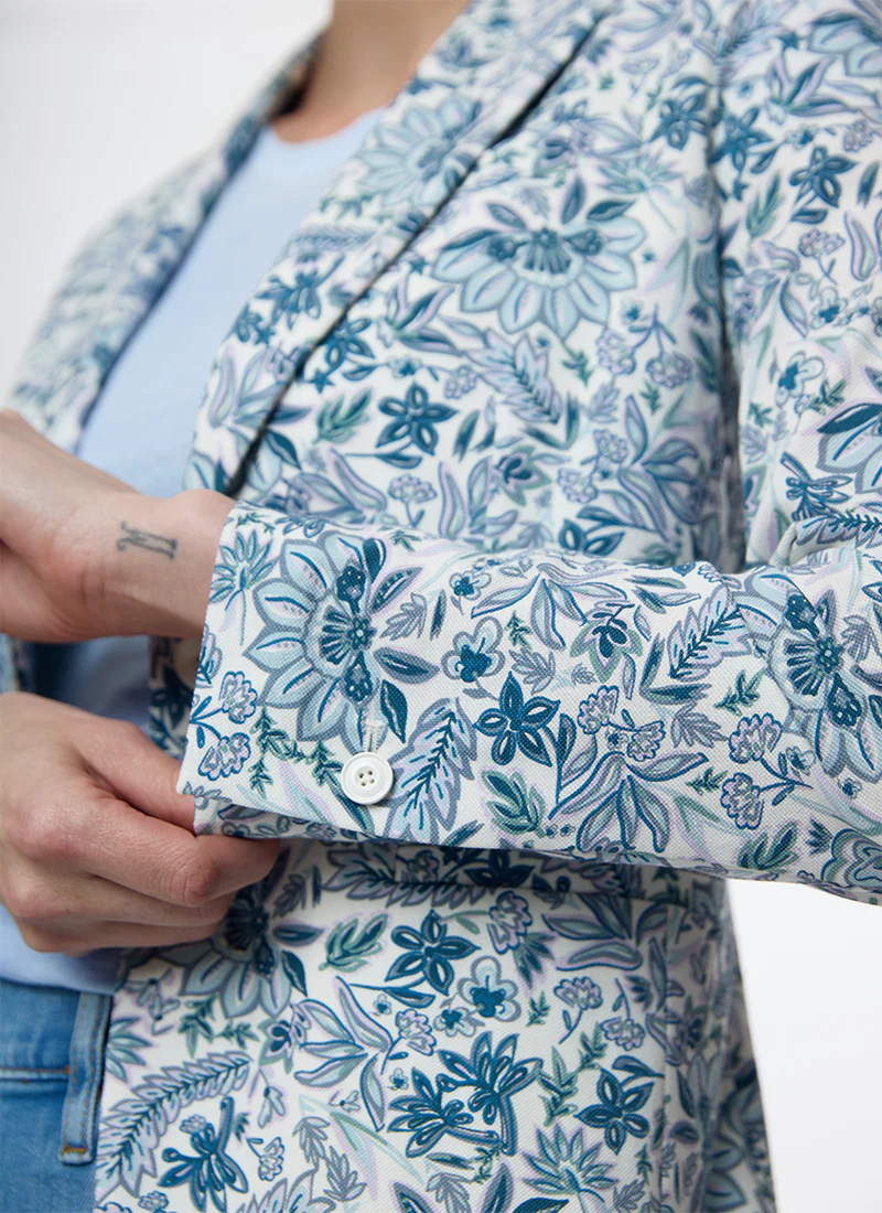 Fancy Flowers Long 1 Button Blazer - Image 3