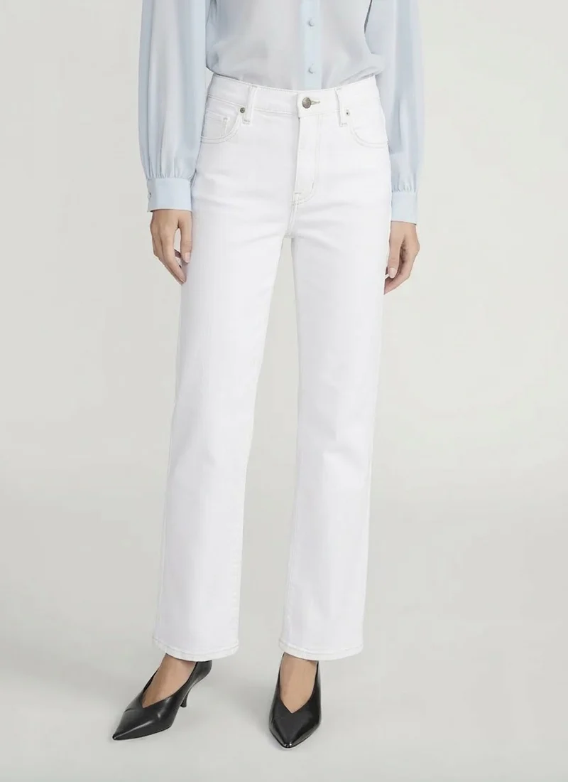 The Mellow  Straight Leg Jeans