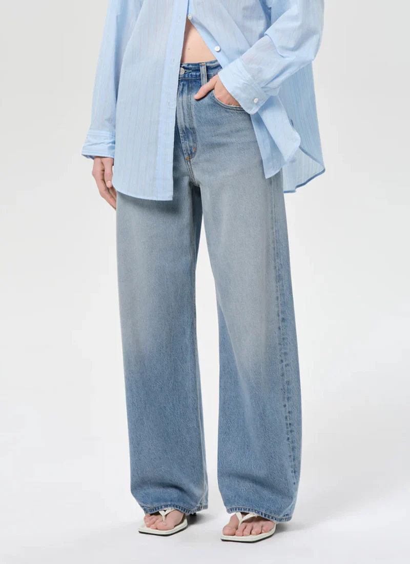 Low Curve Wide Leg Jeans - Image 4