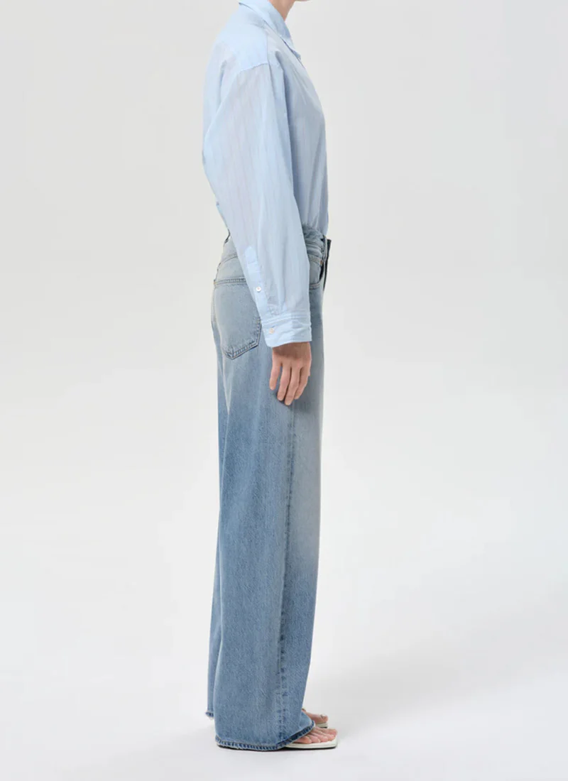 Low Curve Wide Leg Jeans - Image 5