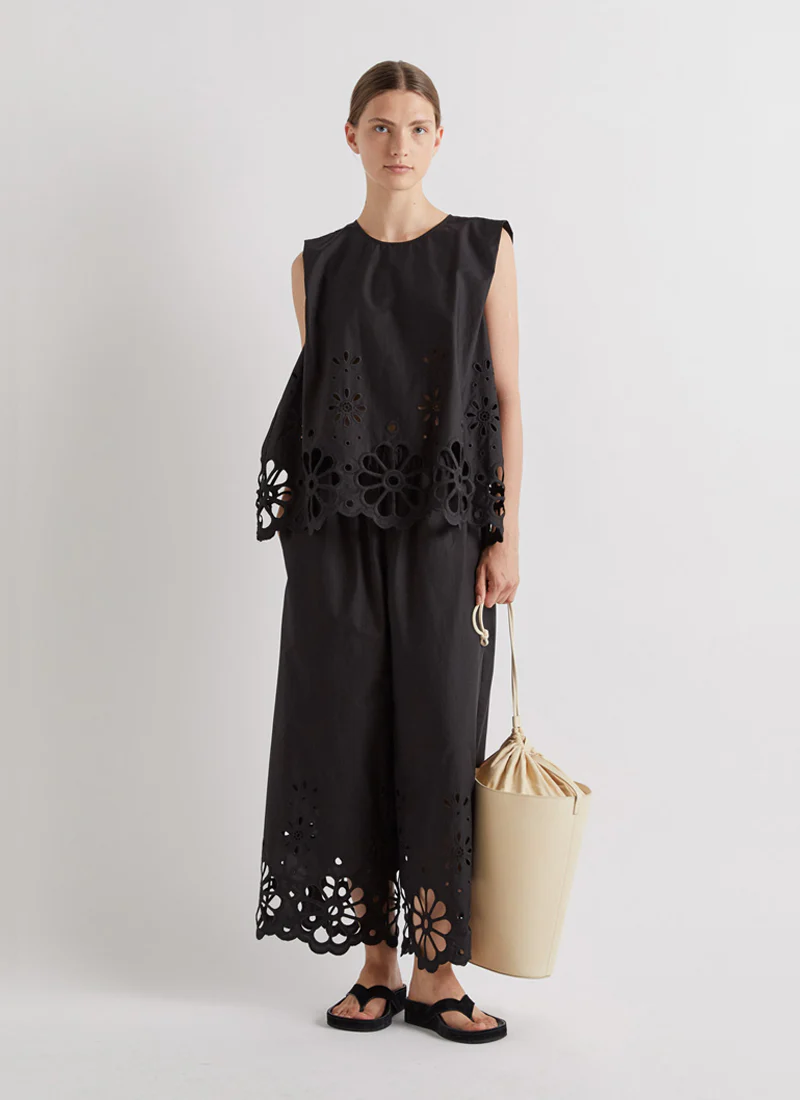 Eyelet Cropped Pull On Pant - Image 4