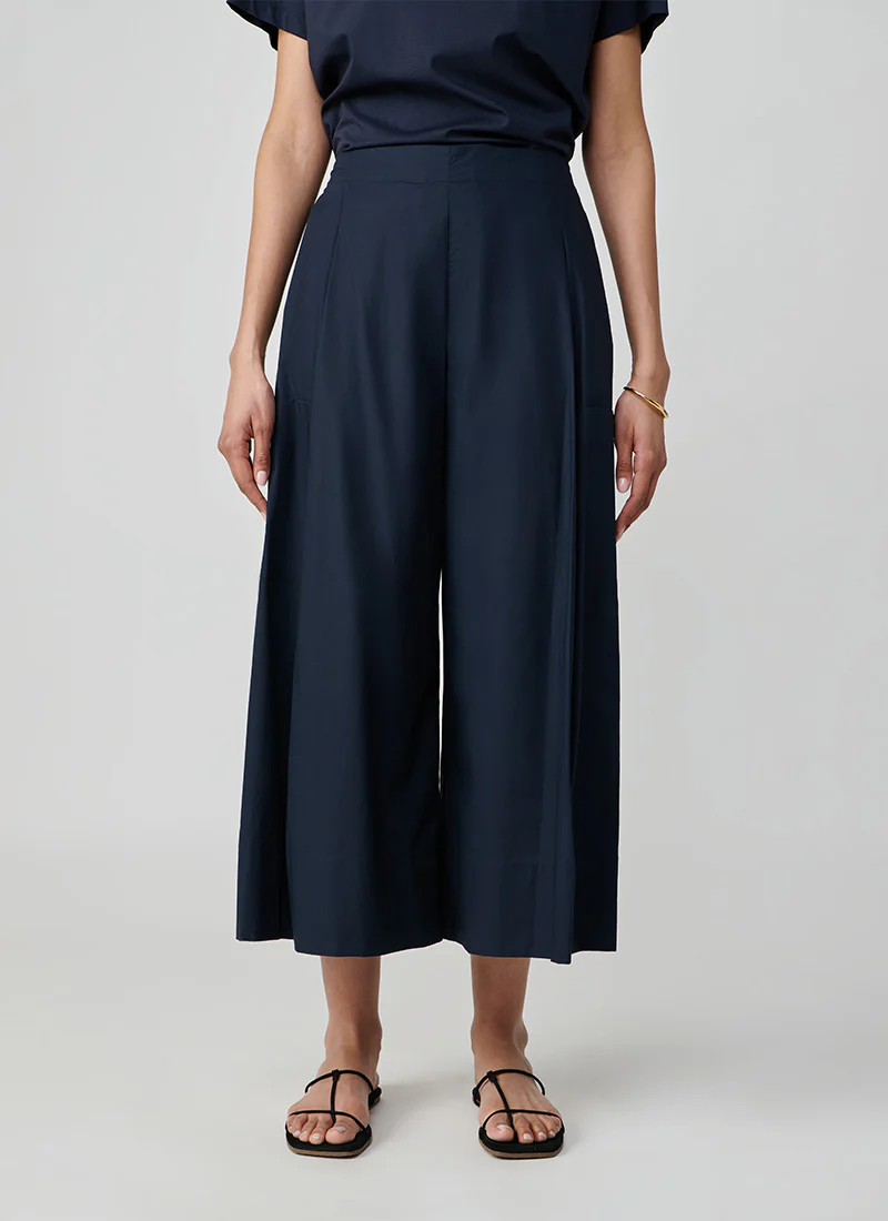 Pocket Detail Wide Leg Cropped Pants