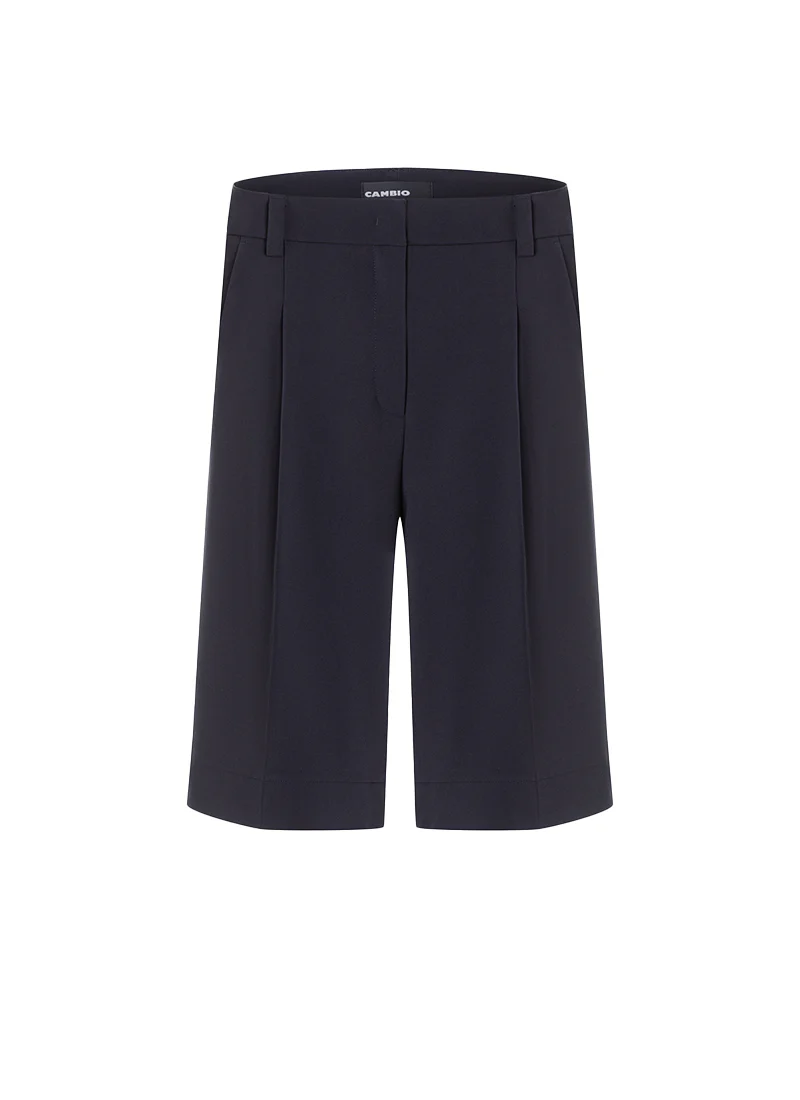 Anna Crepe Bermuda Shorts - Image 6