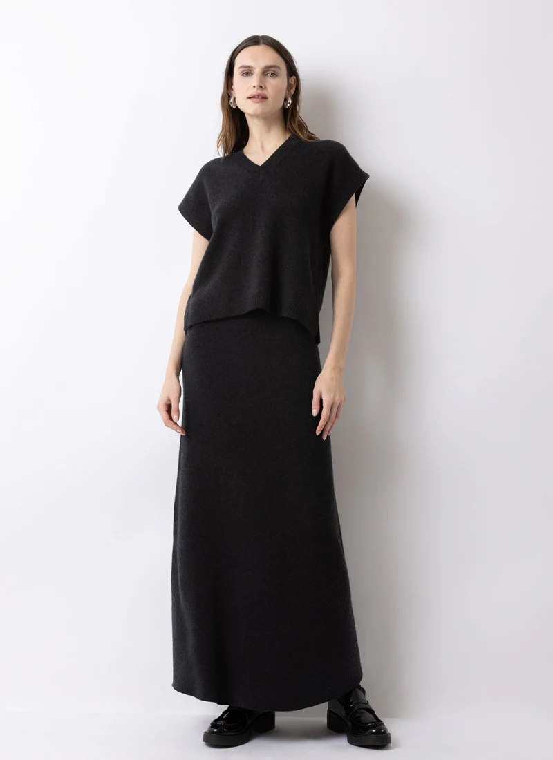 Cashmere Knit Skirt - Image 4