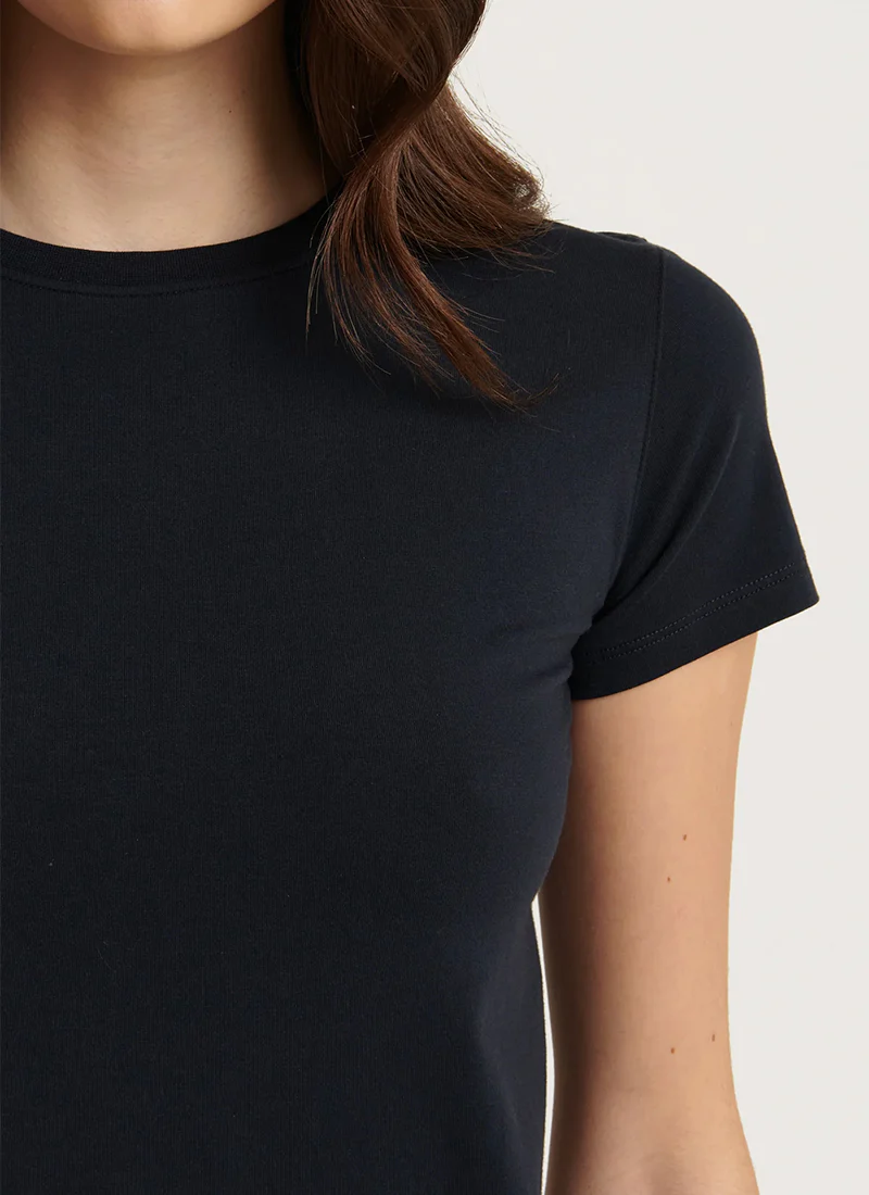 Short Sleeve Iconic Stretch V-Neck Tee - Image 3