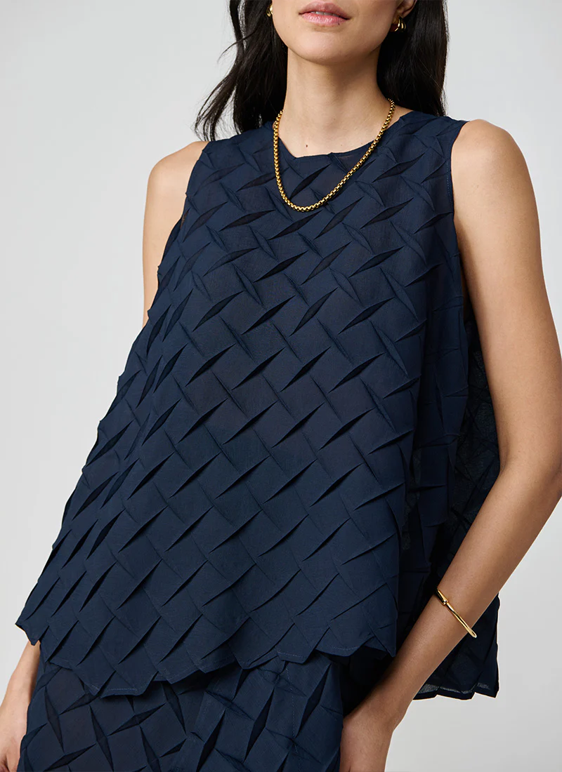 Sleeveless Textured Relaxed Top - Image 2