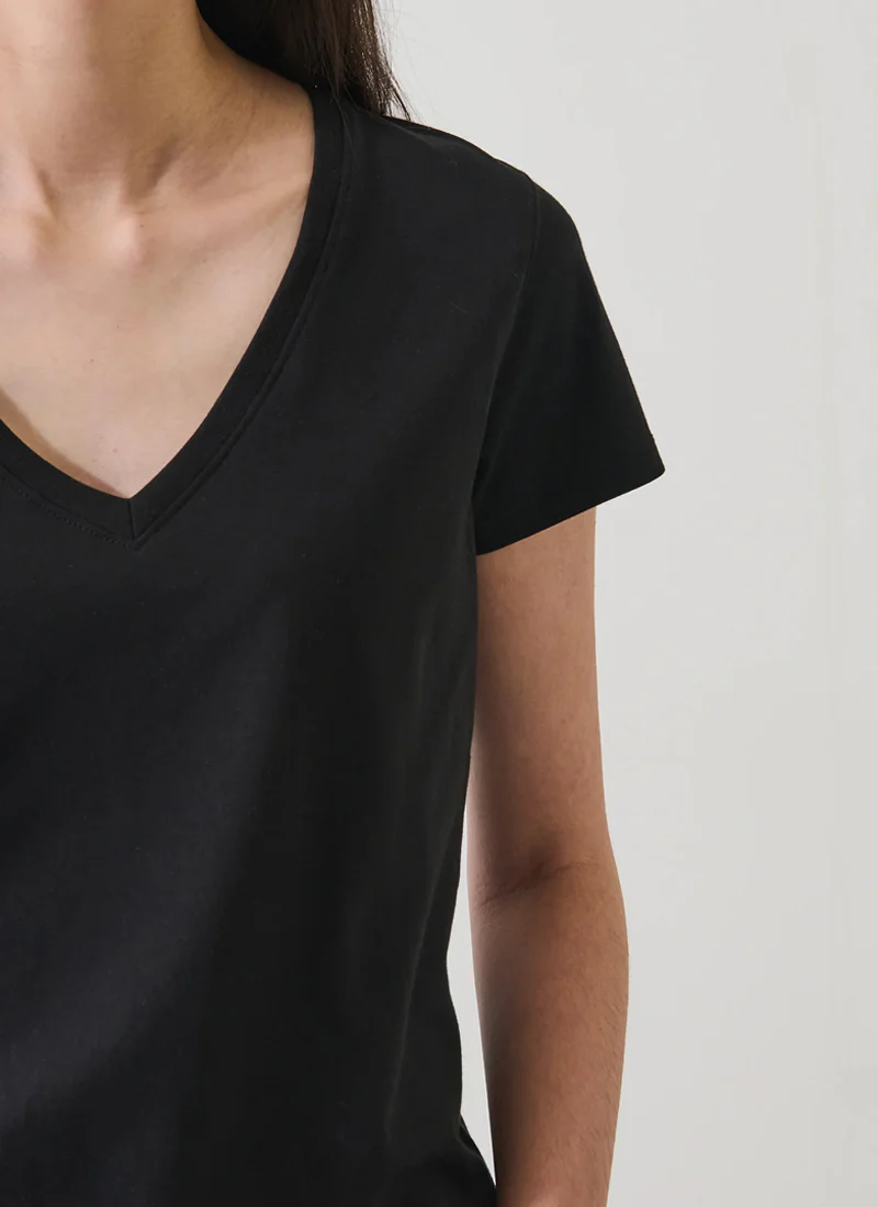 Short Sleeve Iconic Pima Stretch Tee - Image 2