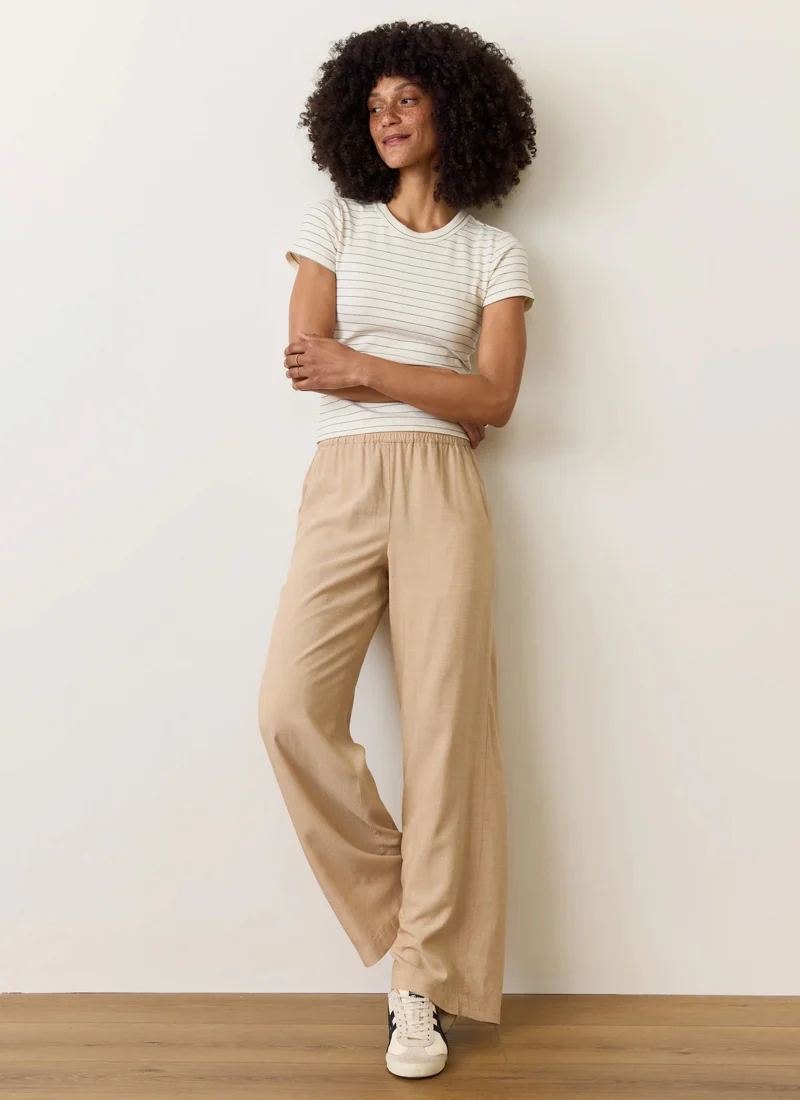 Sun-in Lexi Crew Tee - Image 6